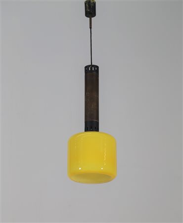 - Lampada a sospensione in metallo laccato ottone e vetro, anni 60. -. Cm...