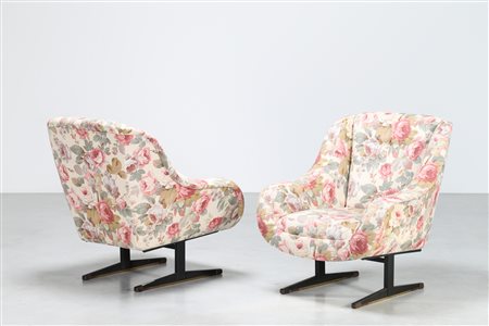 MANIFATTURA ITALIANA Coppia di poltrone in metallo laccato ottone e tessuto,...