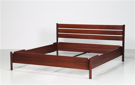 POGGI ROBERTO Letto matrimoniale in palissandro, per Poggi Pavia. -. Cm...