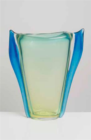 MANIFATTURA MURANESE Vaso in vetro pesante con applicazioni a guisa di...