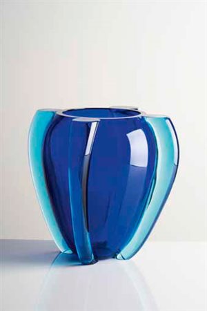 venini Vaso “Alboino” in vetro soffiato policromo, disegno di Tina Aufiero,...