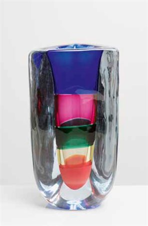 VENINI Vaso “ Fasce sommerse” in vetro soffiato a forte spessore, disegno di...