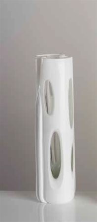 TONI ZUCCHERI Vaso della serie “Scolpiti” con profonde molature. altezza cm...