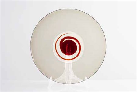 TAPIO WIRKKALA Piatto a incalmo con grande murrina centrale. diametro cm 37....