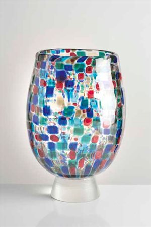 ALESSANDRO MENDINI Vaso a murrine multicolore, 1988. Firma incisa: Venini...