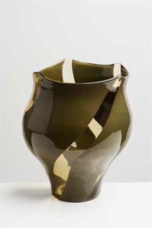 TONI ZUCCHERI Vaso “Barena” in vetro color barena e cristallo. altezza cm 26.