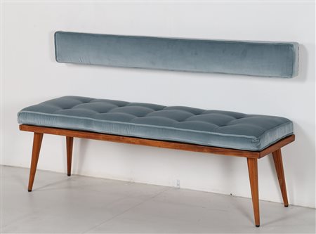 PARISI ICO (1916 - 1996) Panchetta con schienalino a muro in legno e tessuto,...