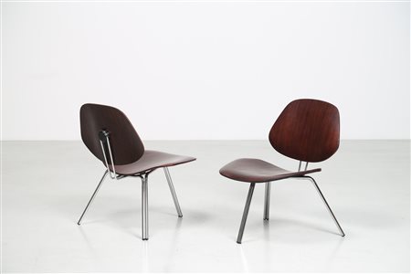 BORSANI OSVALDO (1911 - 1985) Coppia di poltroncine in acciaio cromato...