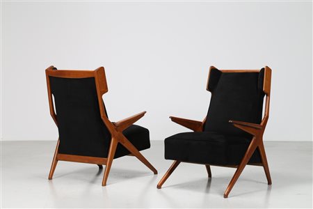 ROMANO AUGUSTO Coppia di poltrone in pero e tessuto, anni 50. -. Cm 69,50 x...