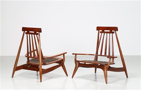 MCCOBB PAUL Attrib. Coppia di poltrone in cedro e cuoio, anni 50 . -. Cm...