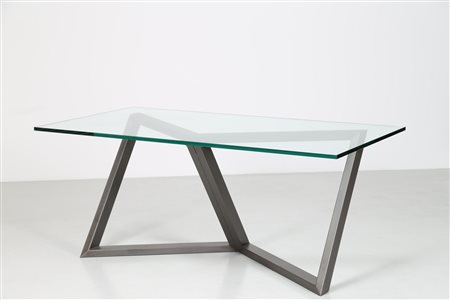 FRASCA' NATO (n. 1931) Scultura in ferro di forma derivata dall’unione di...