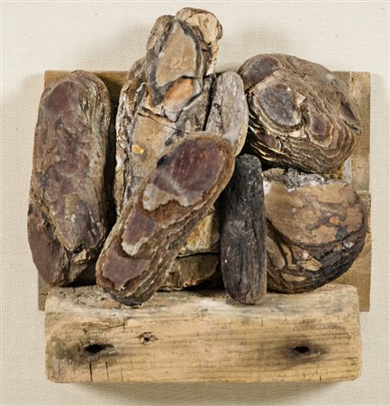 Claudio Cintoli (Imola 1935 Roma 1978) Senza titolo, 1960 Assemblaggio di cm....