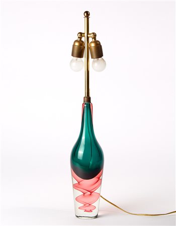 Salviati (attribuito) Vaso a bottiglia in vetro sommerso incolore e verde con...