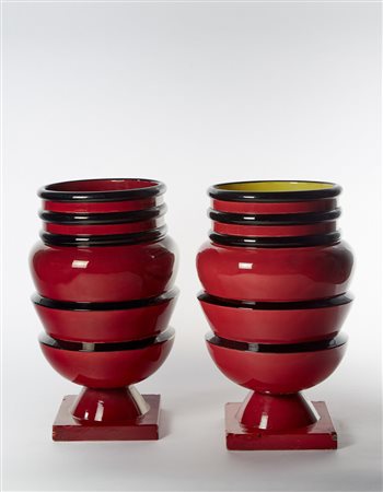 Galvani Coppia di grandi vasi in ceramica smaltata vinaccia, nero e gialla...