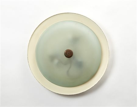 Fontana Arte (attribuito) Plafoniera con disco diffusore in vetro satinato e...