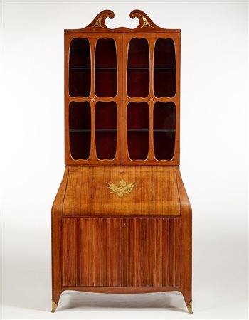 Paolo Buffa (Milano 1903 - Milano 1970) Trumeau lastronato in legni diversi....