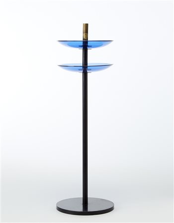 Fontana Arte Portaoggetti da terra modello "2087", Milano, anni 50. Cristallo...