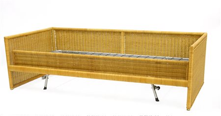 Vittorio Bonacina Divano letto in midollino con rete metallica. Lurago...