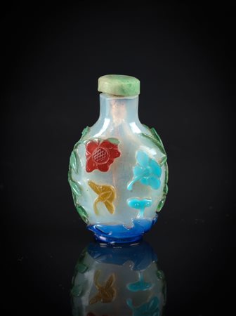 Arte Cinese Tabacchiera in vetro di Pechino Cina, XIX secolo . . Cm 3,80 x...