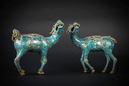 Arte Cinese Coppia di animali mitologici in metallo cloisonné Cina, dinastia...
