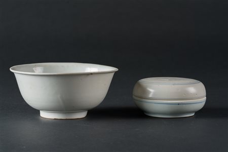 Arte Cinese Ciotola e scatola in ceramica bianca Cina, dinastia Ming. -. Cm...