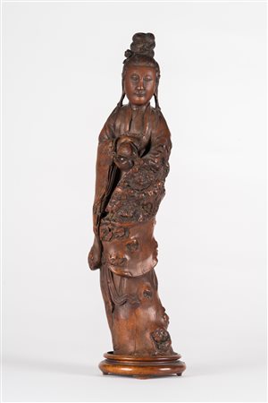 Arte Cinese Scultura in radica raffigurante Guanyin Cina, dinastia Qing, XIX...