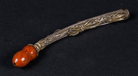 Arte Islamica Pipa in filigrana d'argento con piccoli diamanti e finale in...