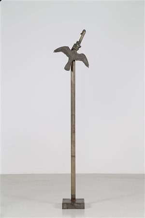 TRUBBIANI VALERIANO (n. 1937) Stato d'assedio. . Ferro e bronzo. Cm 51,00 x...