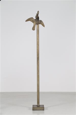 TRUBBIANI VALERIANO (n. 1937) Stato d'assedio. Ferro e bronzo. Cm 51,00 x...