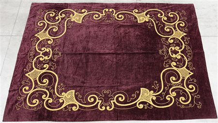 [Tappeti] Copritavolo in velluto di cotone color prugna con decoro realizzato...