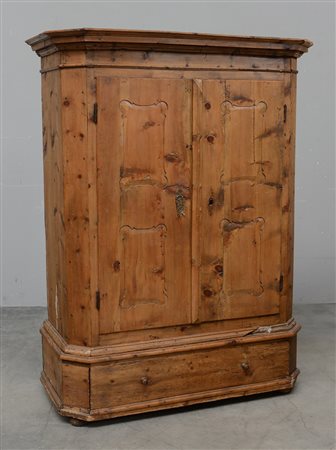 Antico armadietto in legno d'abete a due ante e cassetto alla base (cm...