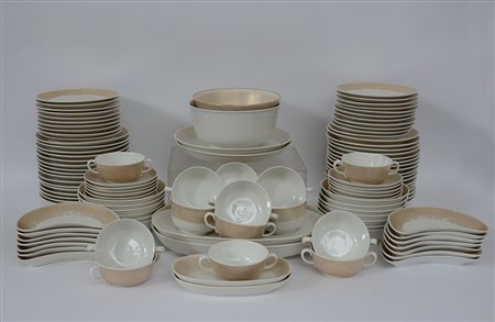 Manifattura Richard Ginori, pittoria di Doccia, servizio da tavola in...