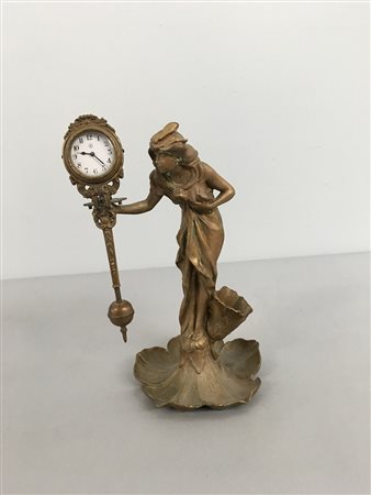 JUNGANSOrologio oscillante da tavolo Liberty in metallo con figura femminile,...