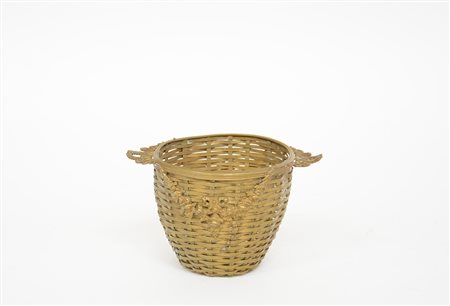 Cestino in metallo dorato (h. cm 9)