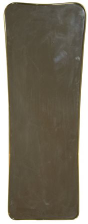 Grande specchio rettangolare sagomato con cornice in ottone. cm. 130x51.