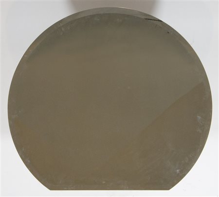 Grande specchio rotondo con base piatta, molato. cm. 91x100.