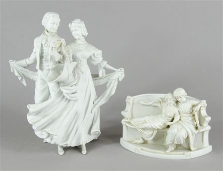 Lotto di 2 sculture in bisquit. (difetti).