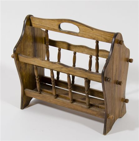 Portariviste in legno.