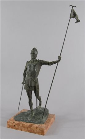 Gustavo Mayer 1925-1999 "Guerriero" h. cm. 37 - scultura in bronzo Firma incisa.