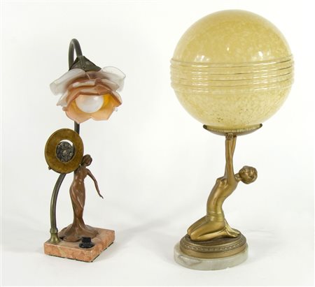 Lotto di 2 lampade da comodino. Epoca Liberty.