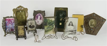 Lotto di varie cornici portafoto. Epoca Liberty.