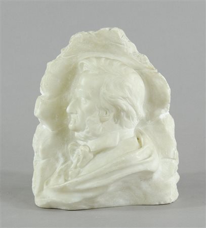 Gruppo in marmo bianco finemente scolpito raffigurante busto d'uomo di...