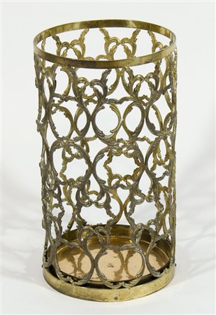 Portaombrelli in metallo dorato.