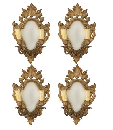 Quattro specchierine con relative appliques in bronzo brunito, vecchia...