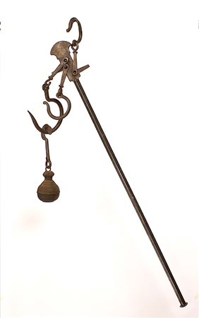 Antica stadera in ferro forgiato completa di romano da kg. 2,650, lunghezza...