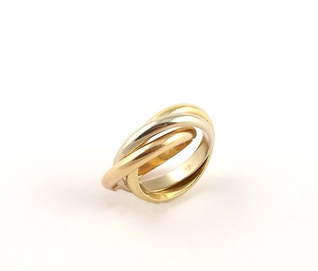 Anello tre fedi in oro giallo, rosso e bianco 18kt, gr. 6,2.