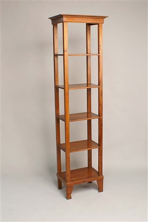 Etagere in legno douglas a cinque ripiani, cm. 191x52x34.