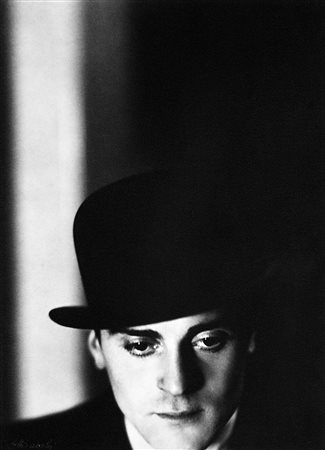 LOTTE JACOBI (1896 - 1990)Francis Lederer 1929Stampa fotografica alla...