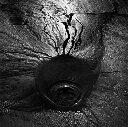 ANTONIO BIASIUCCI (1961)Magma 1985Stampa fotografica vintage alla gelatina...