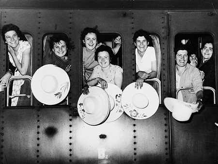 Vincenzo Carrese (1952 - 1980)Mondine 1947Stampa fotografica vintage alla...